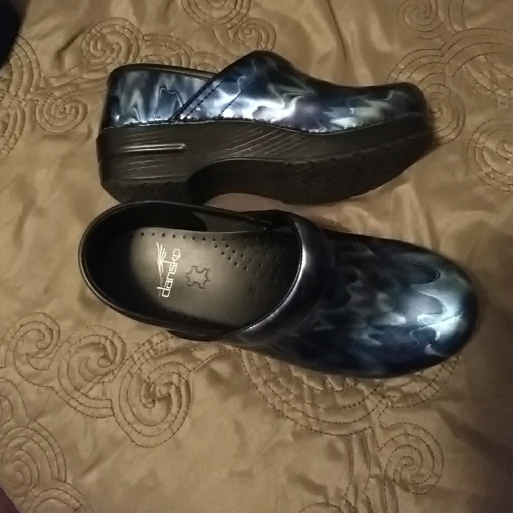 Dansko nursing shoe